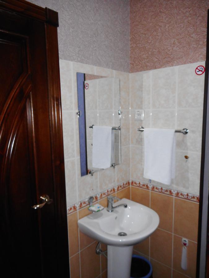 Hotel Avesto Tashkent Esterno foto